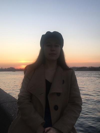 Анна Колесникова