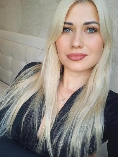 Ксения Струкова