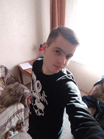 Денис Чугунов