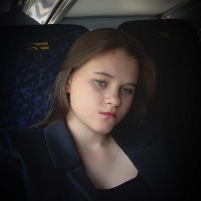 Oksana Tikhomirova