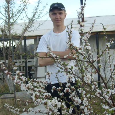 Анатолий Попов